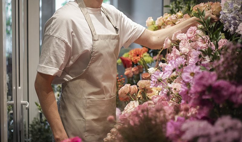 male-florist-making-beautiful-bouquet